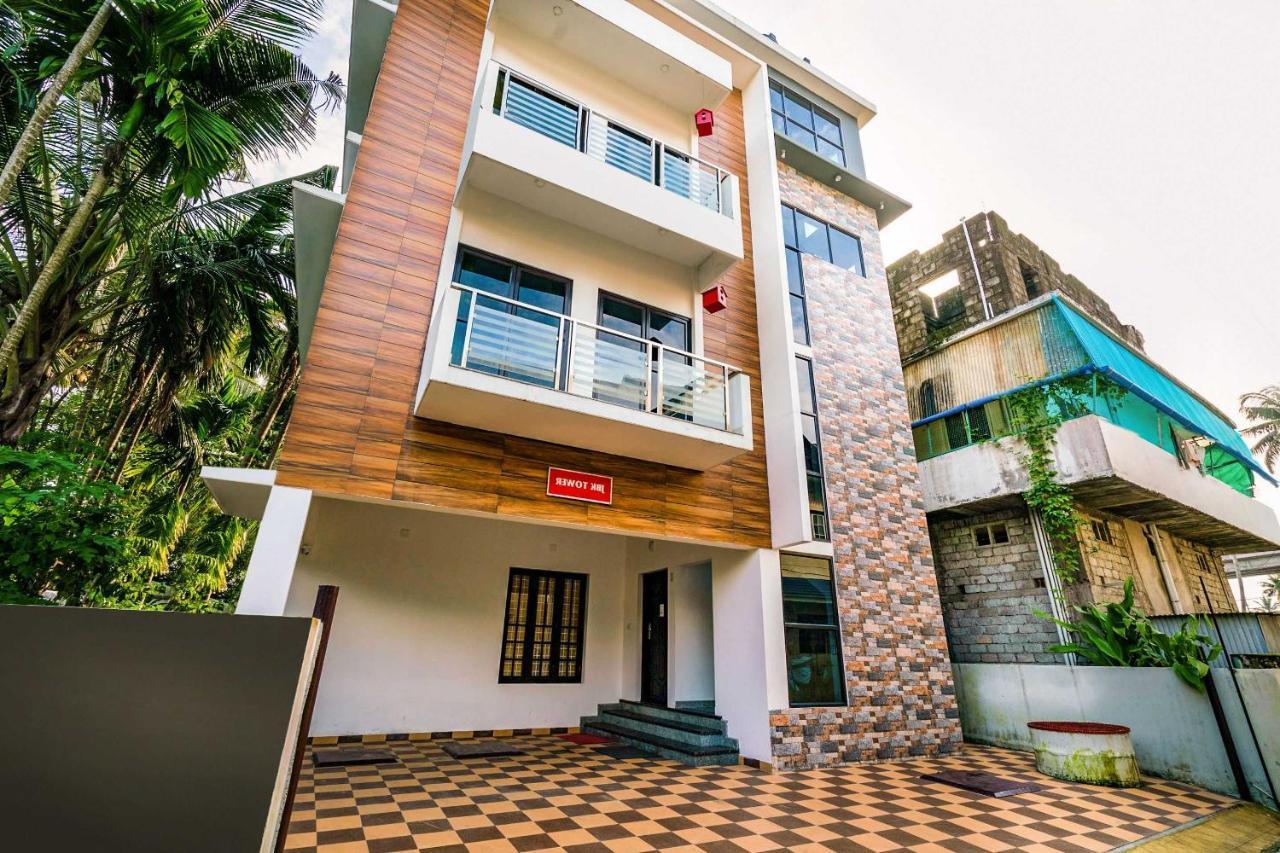 Hotel O Thykoodam Apartments Kochi Exterior photo