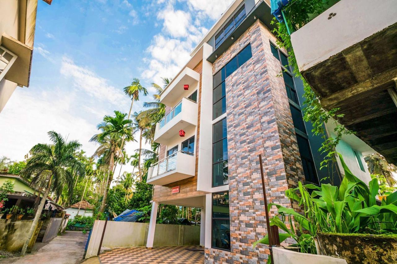 Hotel O Thykoodam Apartments Kochi Exterior photo