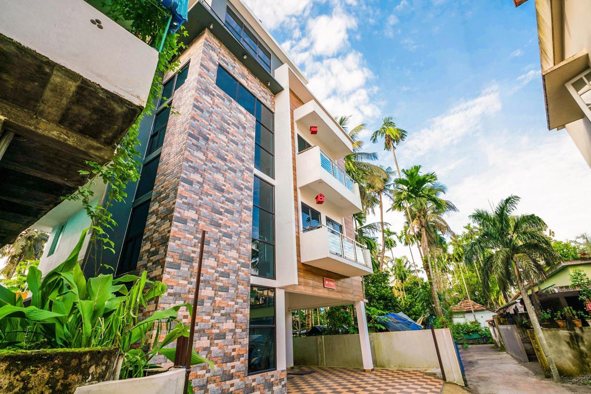Hotel O Thykoodam Apartments Kochi Exterior photo