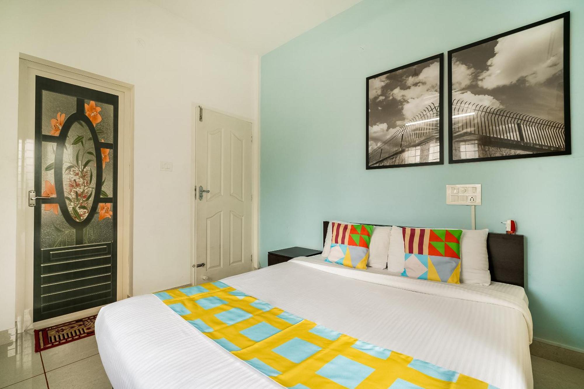 Hotel O Thykoodam Apartments Kochi Exterior photo