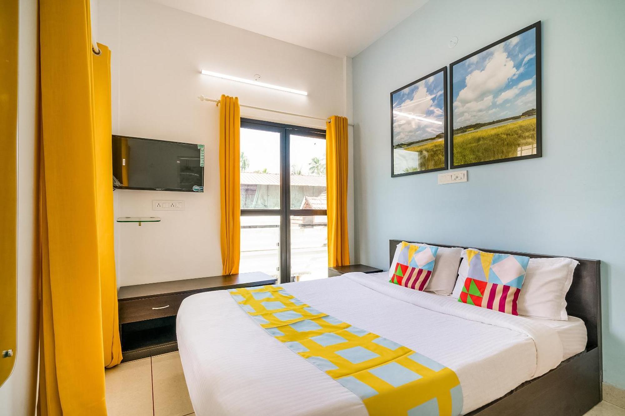 Hotel O Thykoodam Apartments Kochi Exterior photo